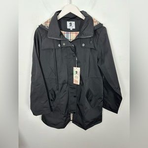 Saphirose Outdoor Women’s Black Windbreaker Rain Jacket Medium NWT Outdoor Coat